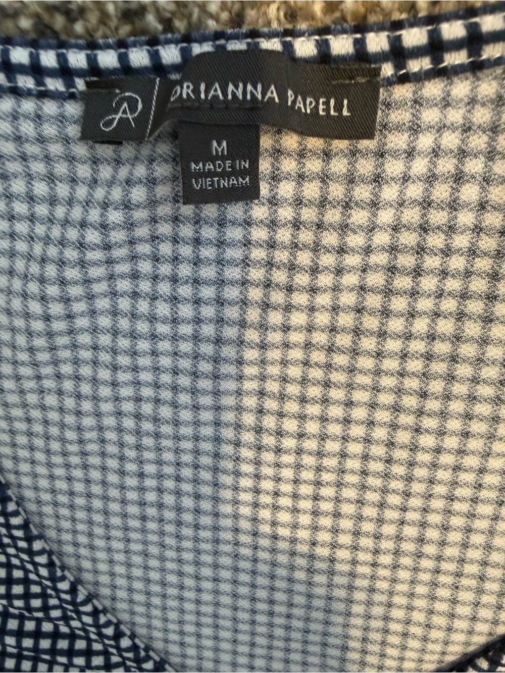 Adrianna Papell Black & White V-Neck Puff Sleeve Top - Picture 5 of 6